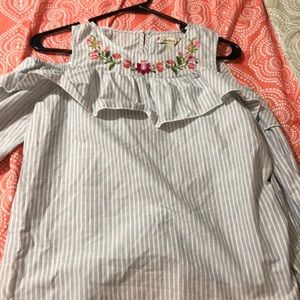 Off the shoulder floral tee